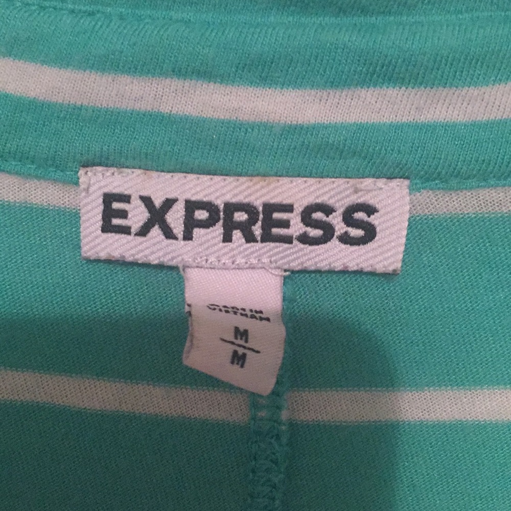 MUST GO - Express 3/4 Sleeve Soft Button-down